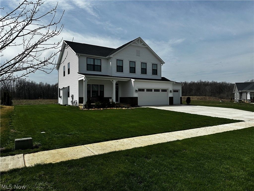 Photo of 5358 Walnut Ridge Lane, Sheffield Lake, OH 44054 (MLS # 5198451)