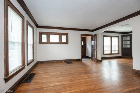 Tiny photo for 912 Cambridge Road #B, Cleveland Heights, OH 44121 (MLS # 5227158)