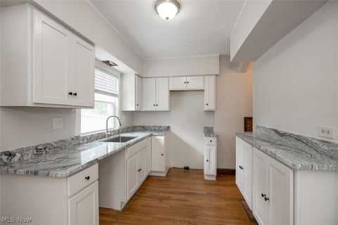 Tiny photo for 912 Cambridge Road #B, Cleveland Heights, OH 44121 (MLS # 5227158)