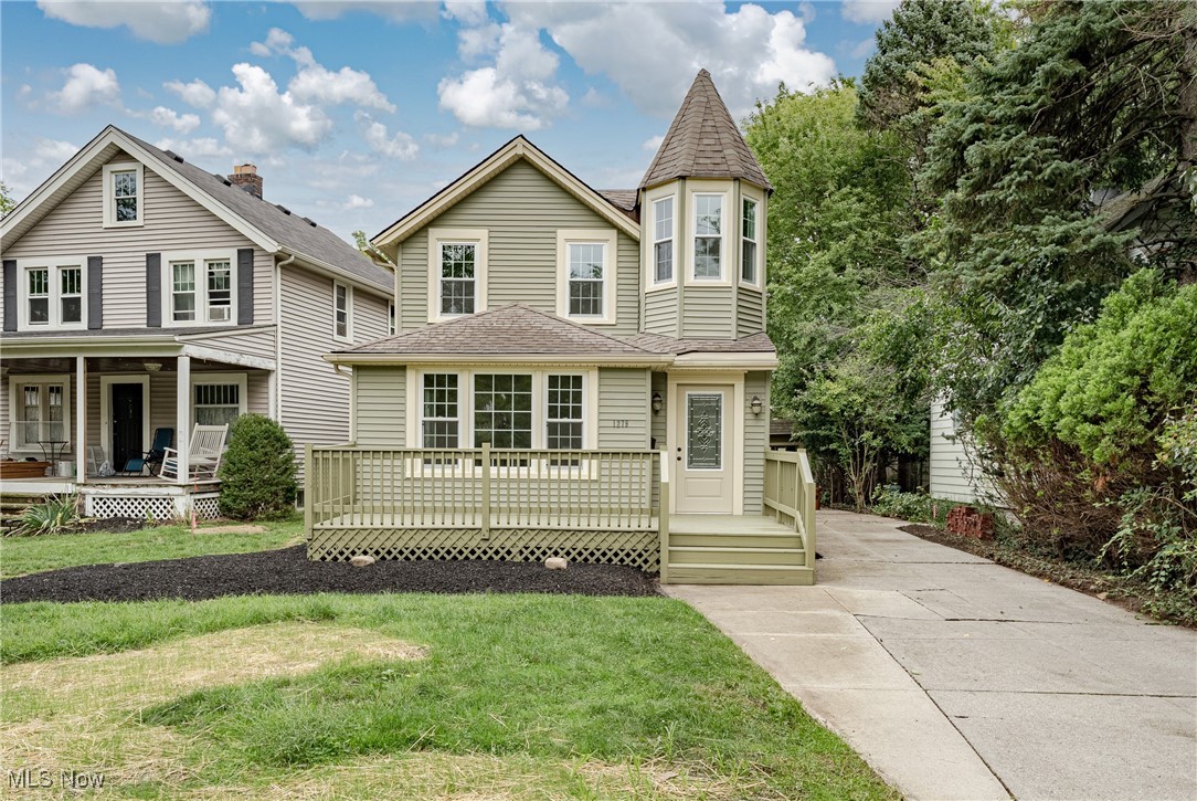 1279 Arlington Road