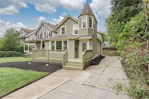 1279 Arlington Road Lakewood OH 44107