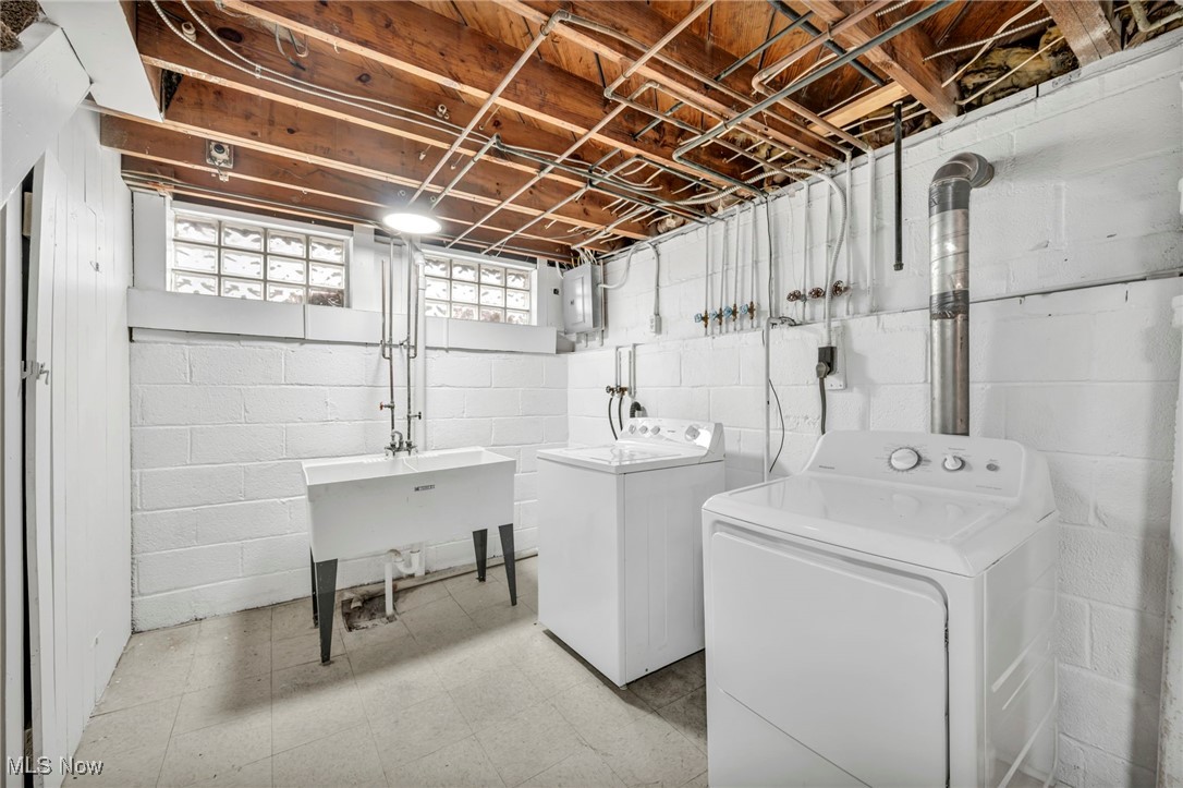 Mayfield Hlnds 02 - Residential