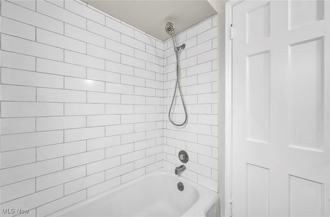 Mayfield Hlnds 02 - Residential