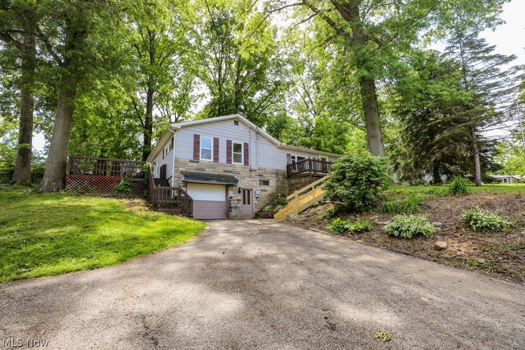 1480 Meadowbrook Boulevard