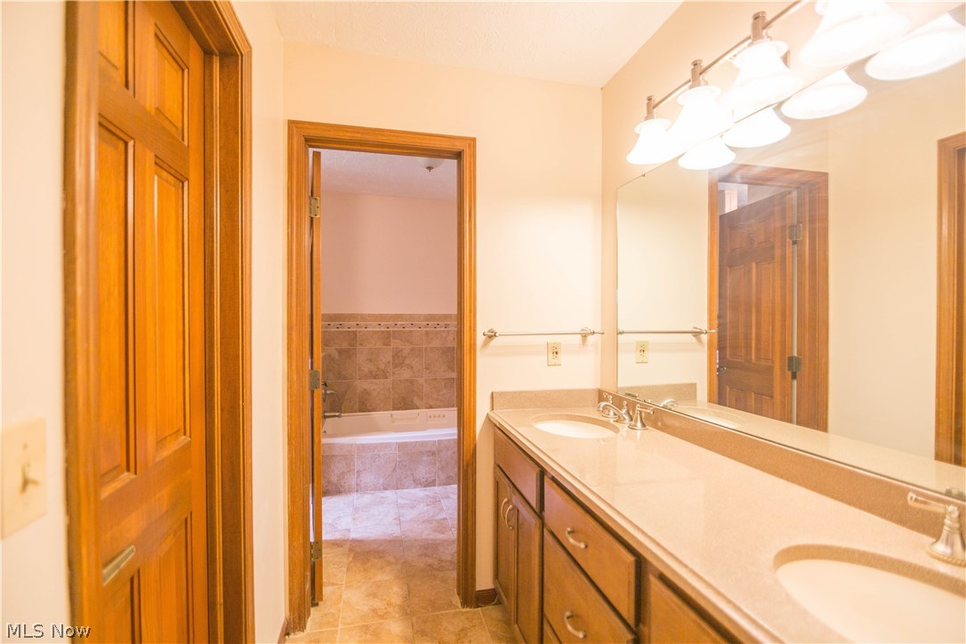 Highland Woods 01 - Residential