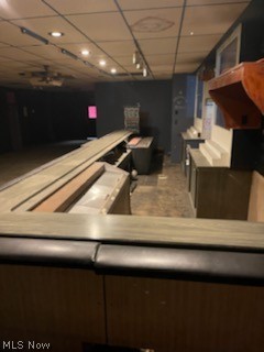 Uhrichsville - Commercial Sale