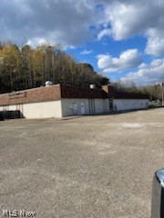 Uhrichsville - Commercial Sale