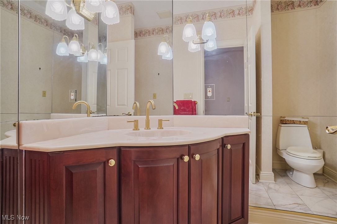 4853 Arbour Green Drive, Akron, Ohio image 15
