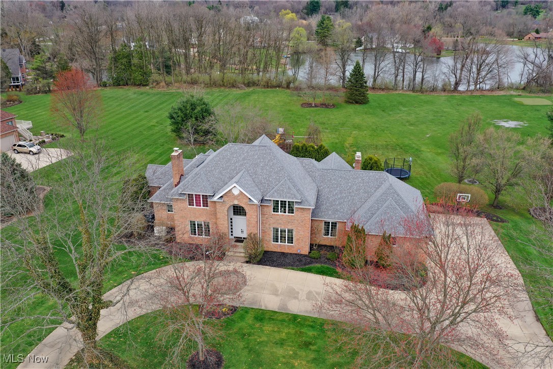 4853 Arbour Green Drive, Akron, Ohio image 3