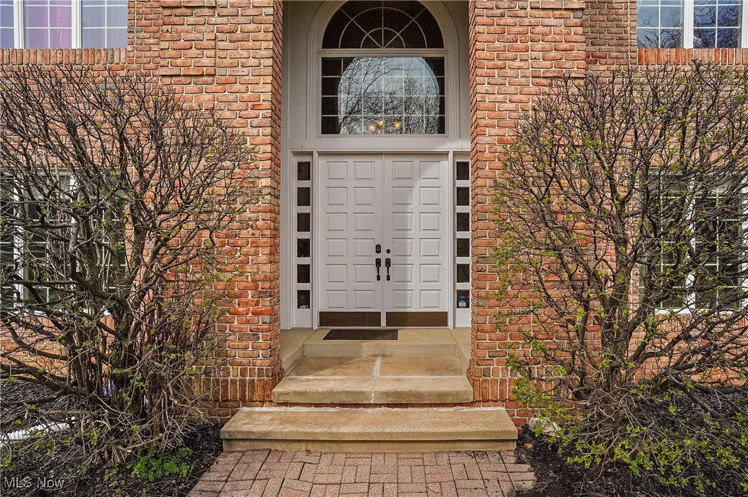 4853 Arbour Green Drive, Akron, Ohio image 4