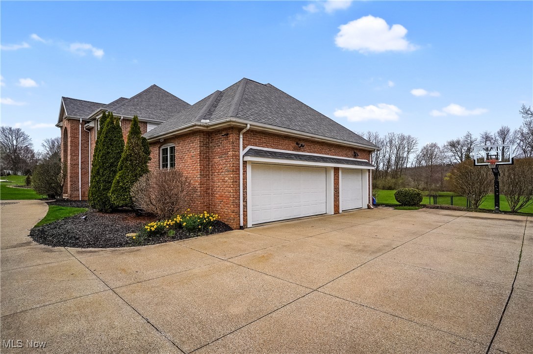 4853 Arbour Green Drive, Akron, Ohio image 40