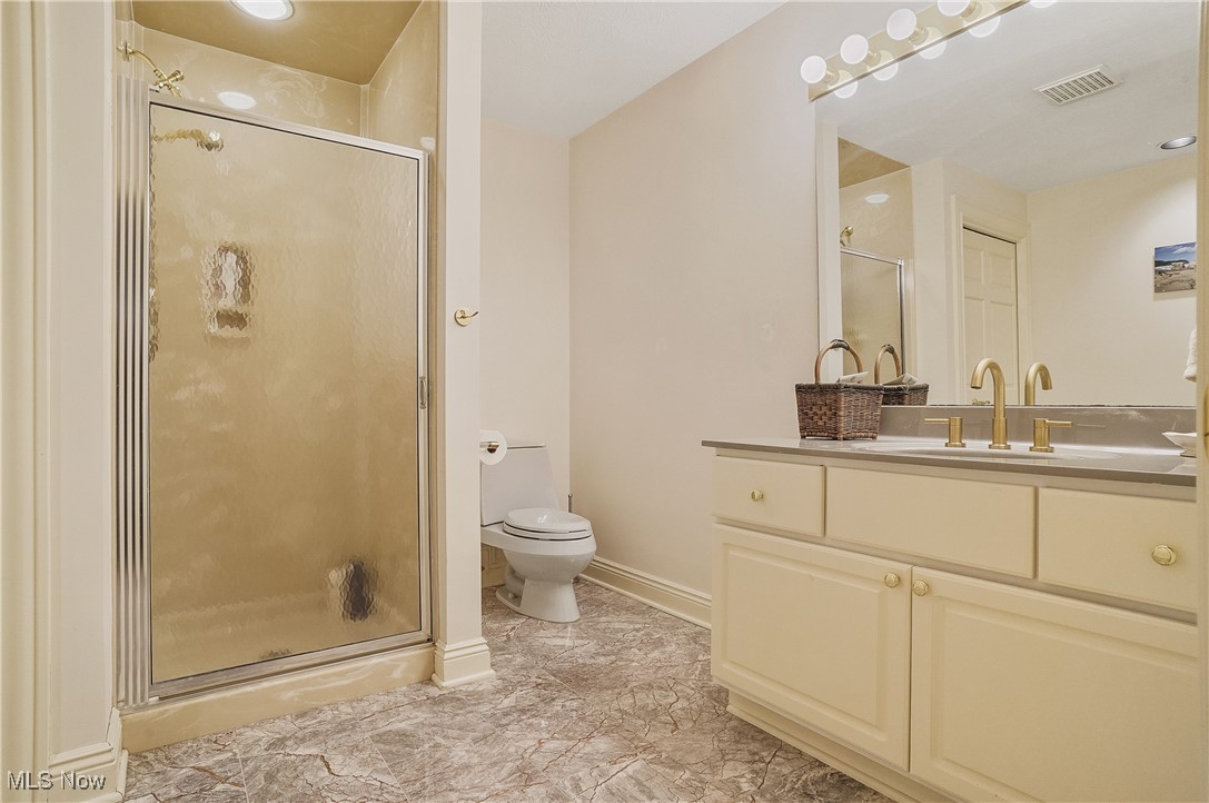 4853 Arbour Green Drive, Akron, Ohio image 34