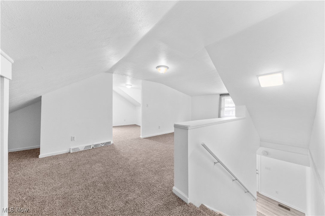 703 Annapolis Avenue, Akron, Ohio image 27