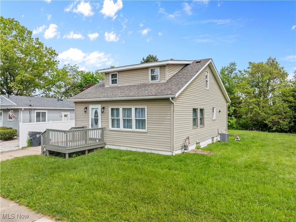 703 Annapolis Avenue, Akron, Ohio image 3