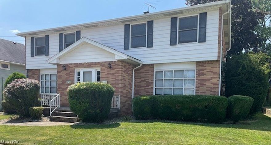 Updated 2-Family Home in Bedford – Live Smart & Invest Wisely!
This spacious and well-maintained duplex offers the perfect blend of comfort, functionality, and income potential. Built in 1970, the property features two side-by-side units, each with: 3 bedrooms, 1 full bath + 1 half bath, Full individual basement, Enclosed rear patio, Detached 3-car garage, Separate utilities for added convenience. Unit 165 boasts newer laminate flooring and sleek granite countertops in the kitchen. While kitchen appliances are not included, a washer and dryer come with the unit. Unit 163 features classic hardwood flooring throughout, along with kitchen appliances and its own washer and dryer—ready for move-in or rental.
Whether you're looking to live in one unit and rent the other, or expand your investment portfolio, this property offers flexibility and long-term value.