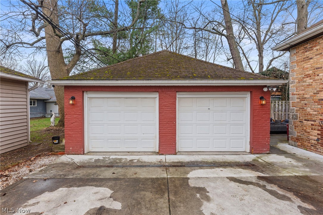 Arrowhead Beach - Residential