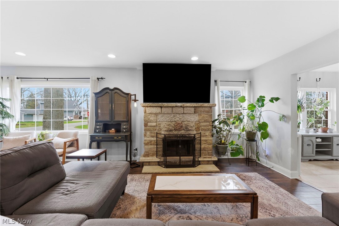 Arrowhead Beach - Residential