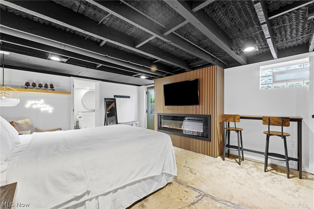 Arrowhead Beach - Residential