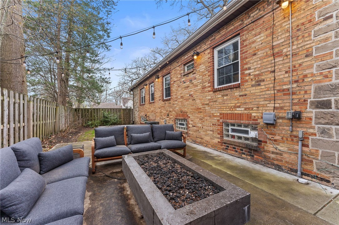 Arrowhead Beach - Residential