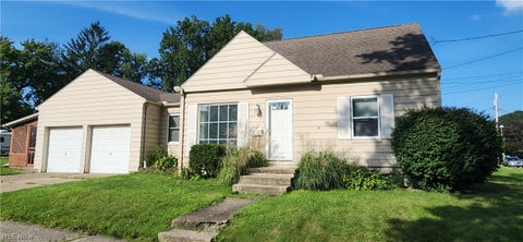 Homes For Rent - 2827 Norwood Street<br/> Summit County, Cuyahoga Falls, OH 44221