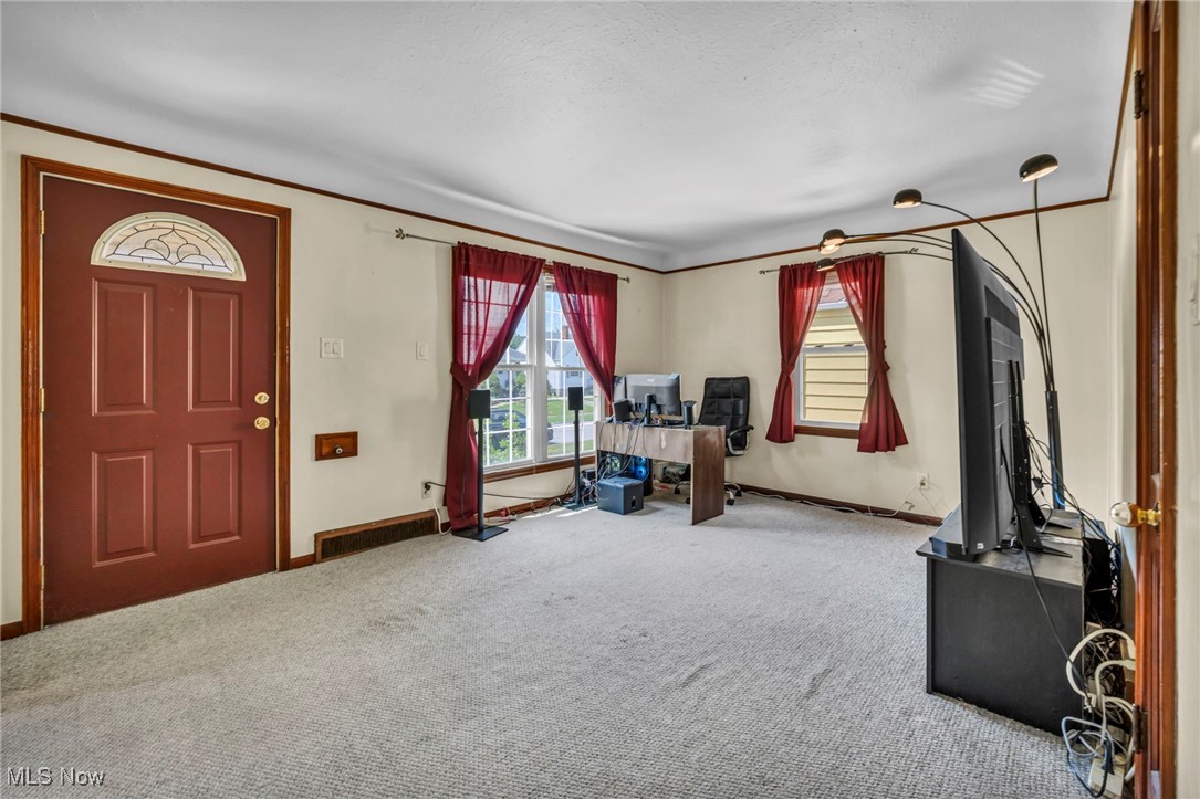 Parma, Ohio 44134, United States, 3 Bedrooms Bedrooms, ,2 BathroomsBathrooms,Residential,Pending,160062