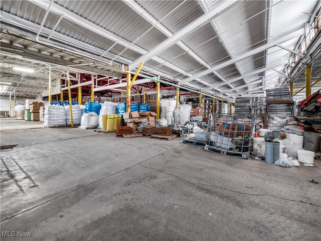 1101 Woodlawn Avenue