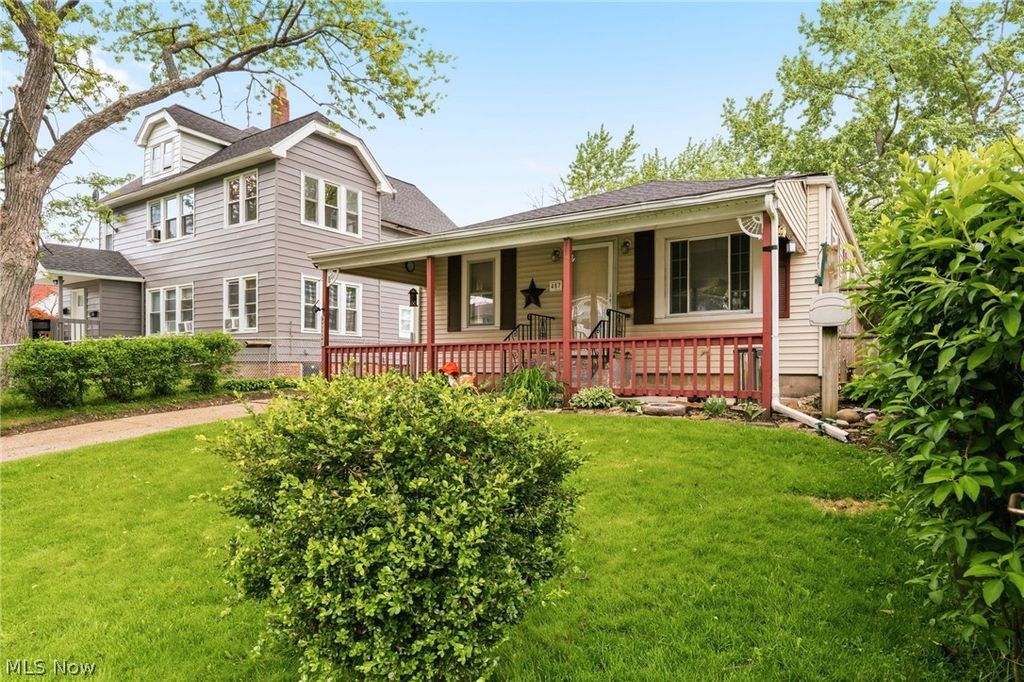 Photo of 457 9th Street, Elyria, OH 44035 (MLS # 5206336)