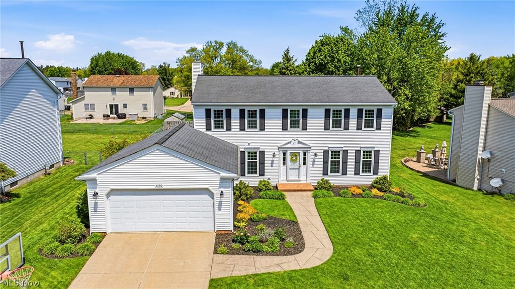 Photo of 4089 Canterbury Drive, Brunswick, OH 44212 (MLS # 5209502)