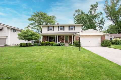 3565 Chrisfield Drive Rocky River OH 44116