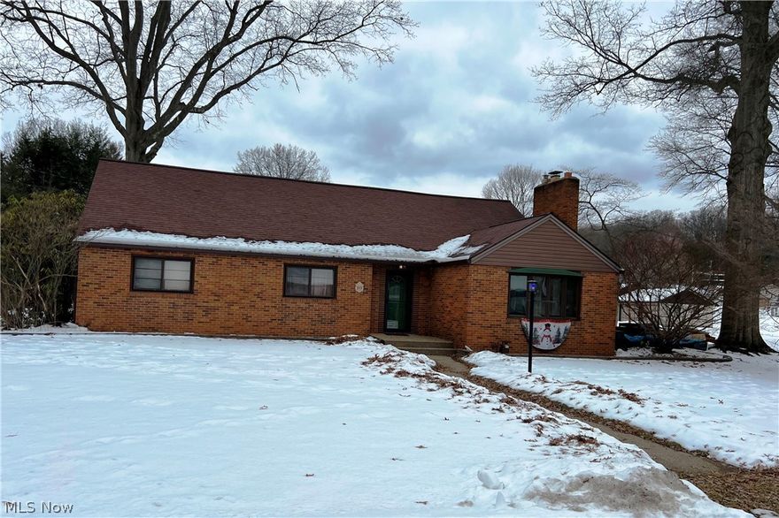 Very charming home with beams and solid wood paneling. Quiet neighborhood in north Dover, close to park and schools, two bedrooms upstairs and remodeled bathroom. Three bedrooms on first floor, first floor laundry, and eat in kitchen. Comfortable and cozy family room with fireplace and beamed ceilings. This is a unique design that will peak your interest. Lovely screened in porch off kitchen ideal for summertime meals.
