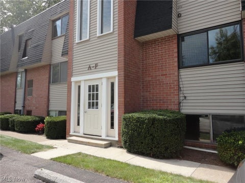 Photo for 216 Moore Road 4B