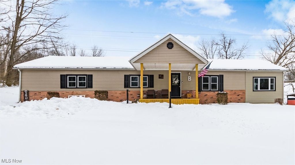 Photo of 580 Morgan Road, Zanesville, OH 43701 (MLS # 5182369)
