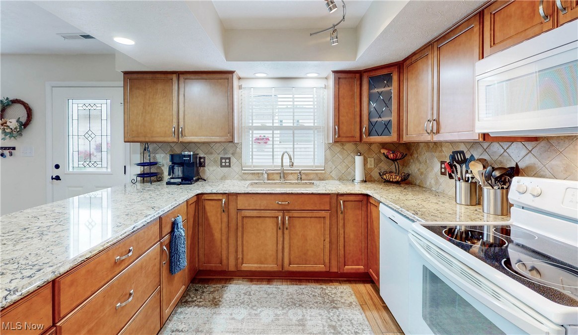 3630 Kenwood Drive #85, Uniontown, Ohio image 9
