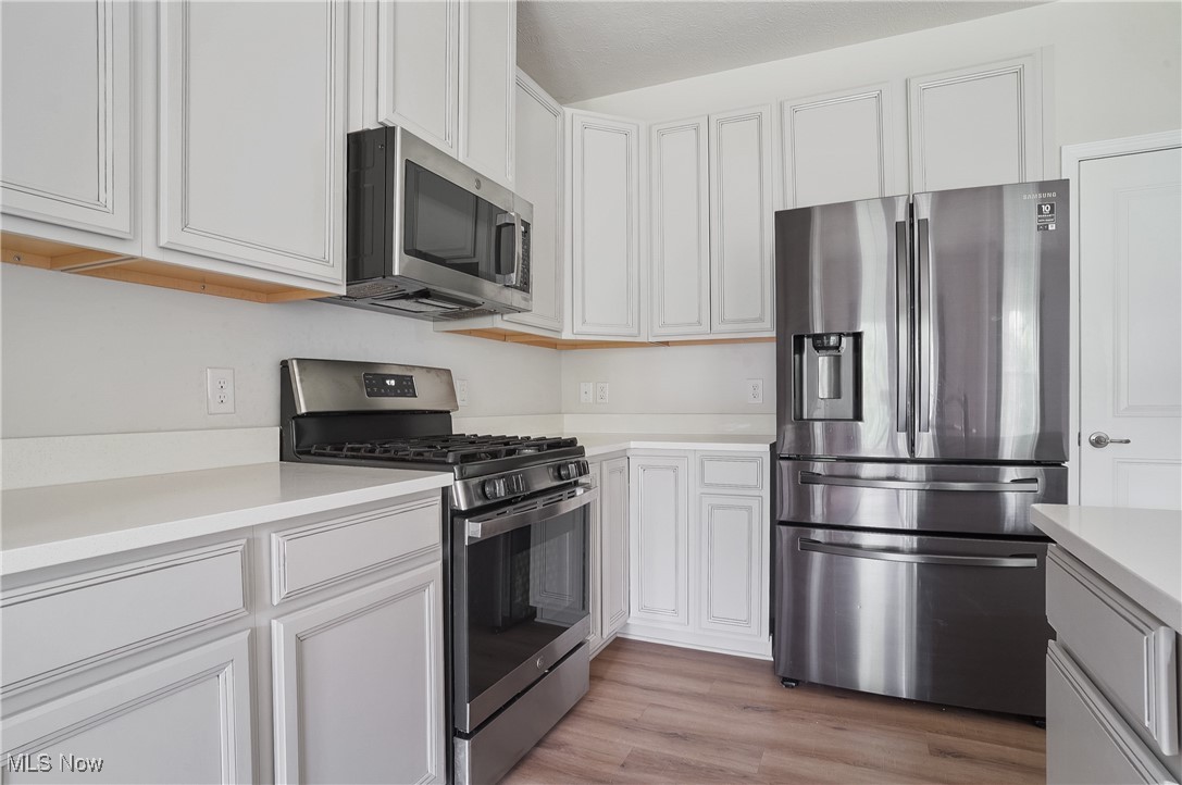1632 Cypress Court, Stow, Ohio image 11