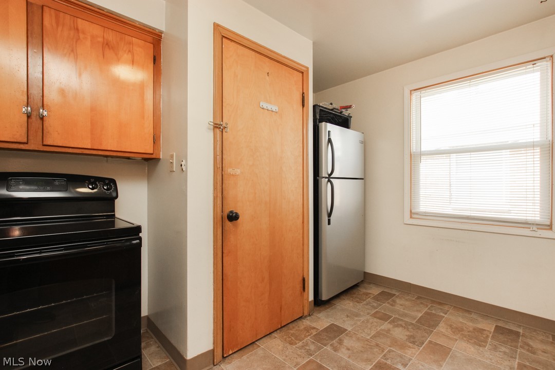 U & S Realty Companys Propose - Residential Lease