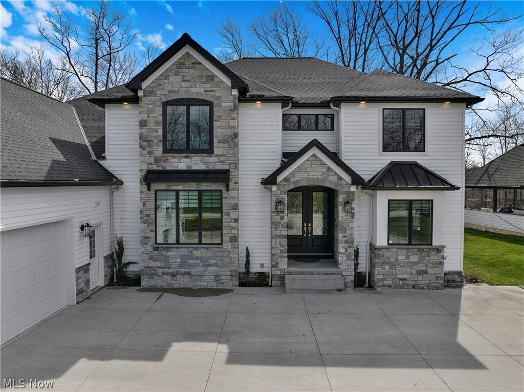 Photo of 26650 Hurlingham Road, Beachwood, OH 44122 (MLS # 5196876)