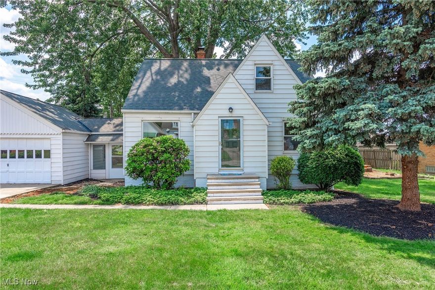 Professionally updated home is turn key ready for owner occupants or investor's.  New Kitchen w/new cabinets, quartz countertops , and LG appliances.  Refinished hardwood flooring in Living room and 1st floor bedrooms,  new carpeting 2nd floor large bedroom.  Knotty Pine Family RM on 1st floor and lower level Recreation Room offers room to relax. 
Backyard patio overlooks private back yard , storage shed for your garden tools and or additional storage.  Schedule your viewing today