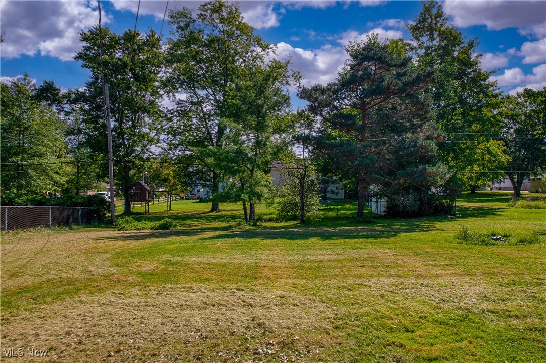 Highland Heights, Ohio 44143, United States, 3 Bedrooms Bedrooms, ,2 BathroomsBathrooms,Residential,Pending,235468