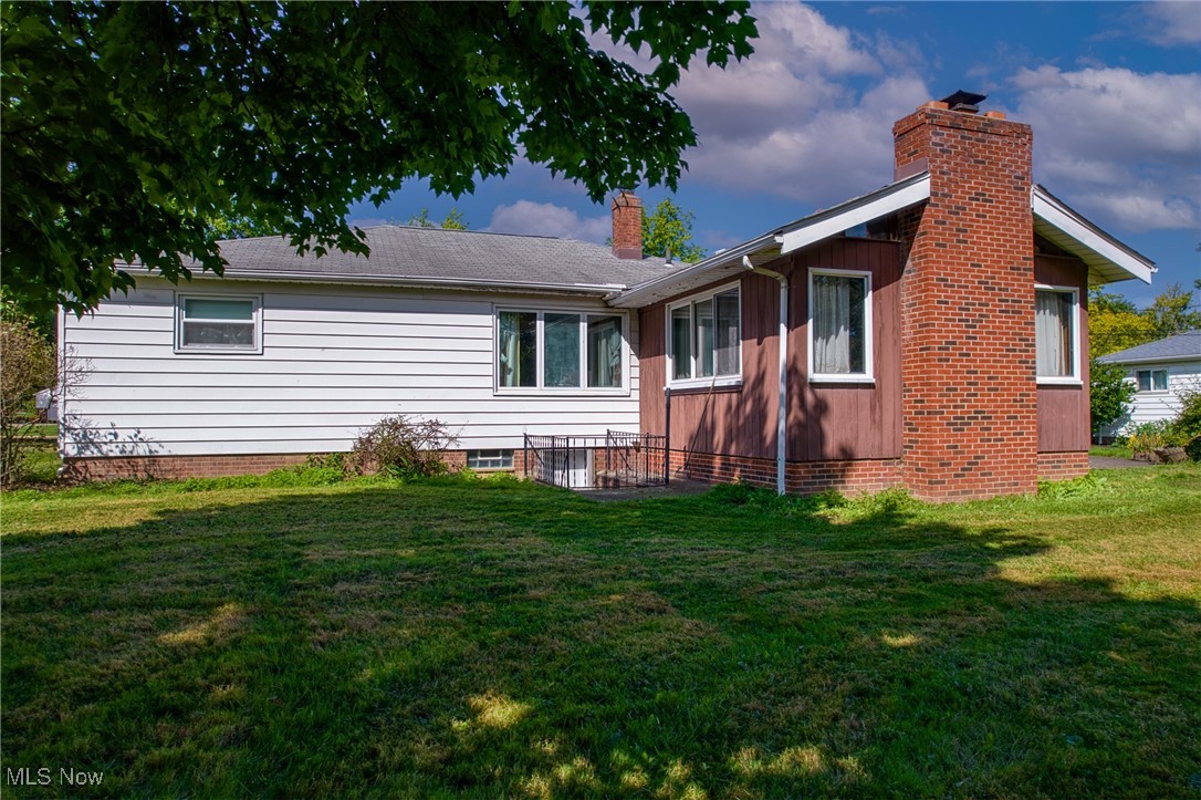 Highland Heights, Ohio 44143, United States, 3 Bedrooms Bedrooms, ,2 BathroomsBathrooms,Residential,Pending,235468