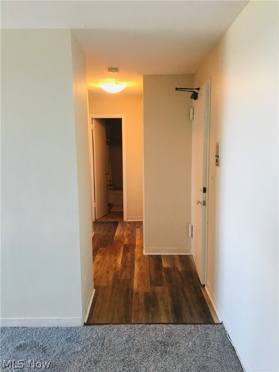 Lake House Condo - Residential