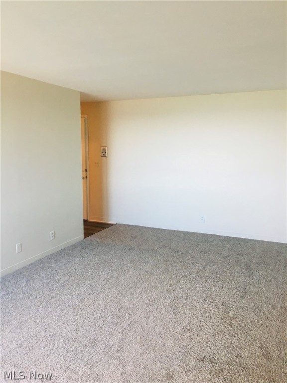 Lake House Condo - Residential