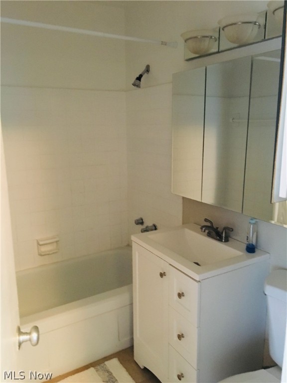 Lake House Condo - Residential