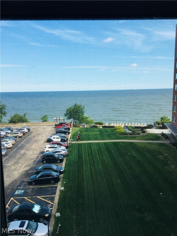 Lake House Condo - Residential