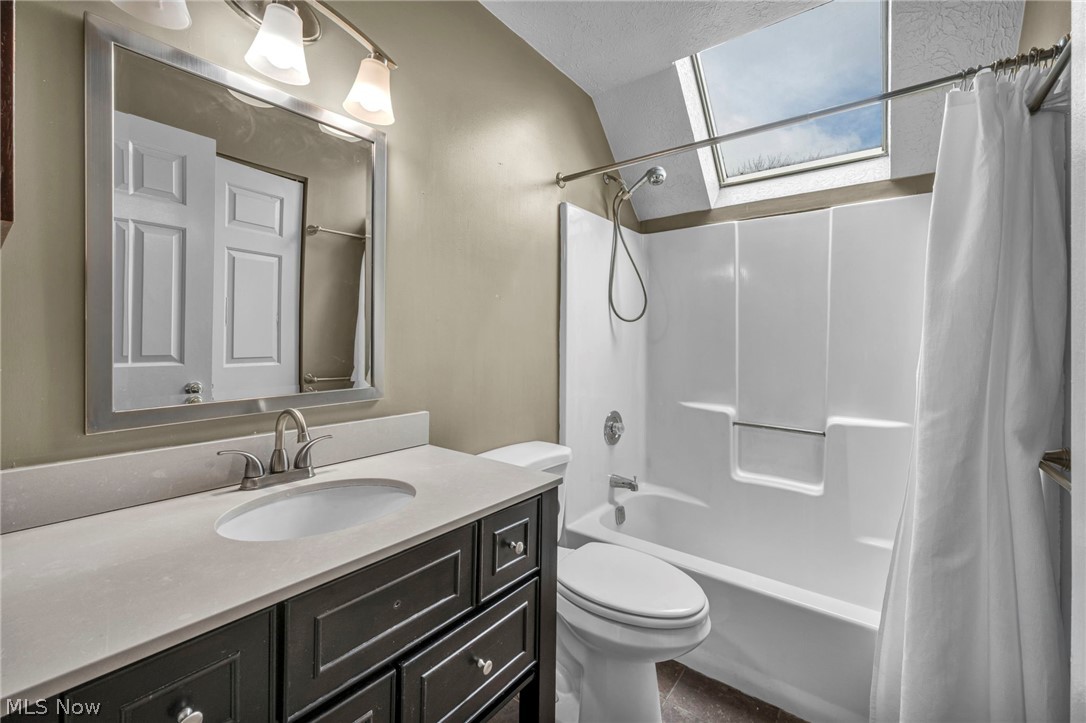 Pinetree Lane Condo - Residential