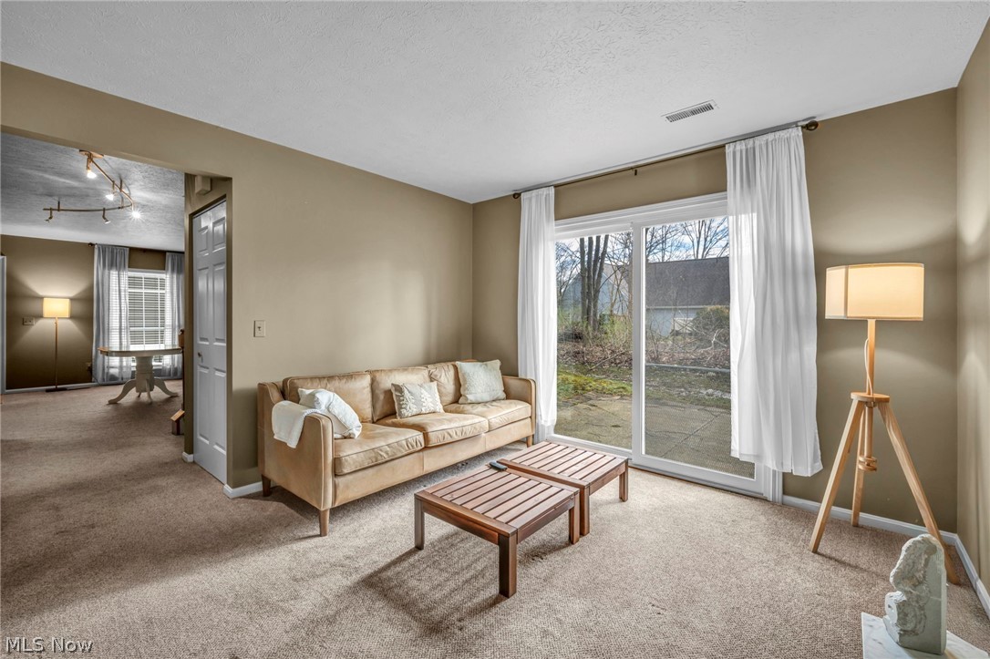 Pinetree Lane Condo - Residential