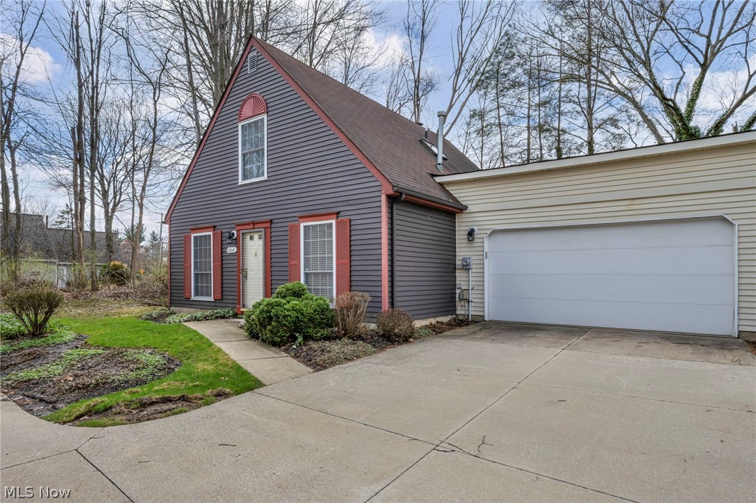 Pinetree Lane Condo - Residential