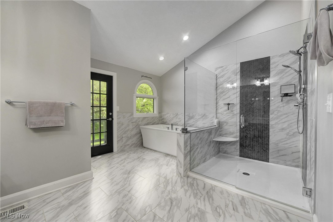14931 Regency Drive, Strongsville, Ohio image 27
