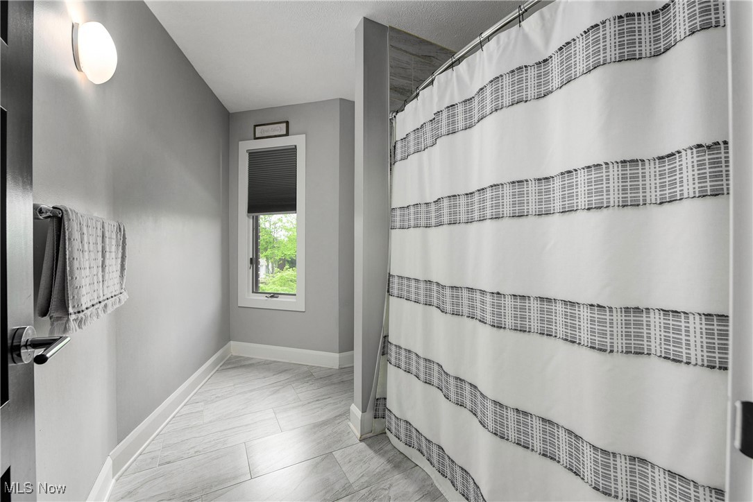 14931 Regency Drive, Strongsville, Ohio image 33