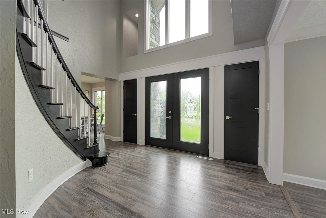 14931 Regency Drive, Strongsville, Ohio image 3