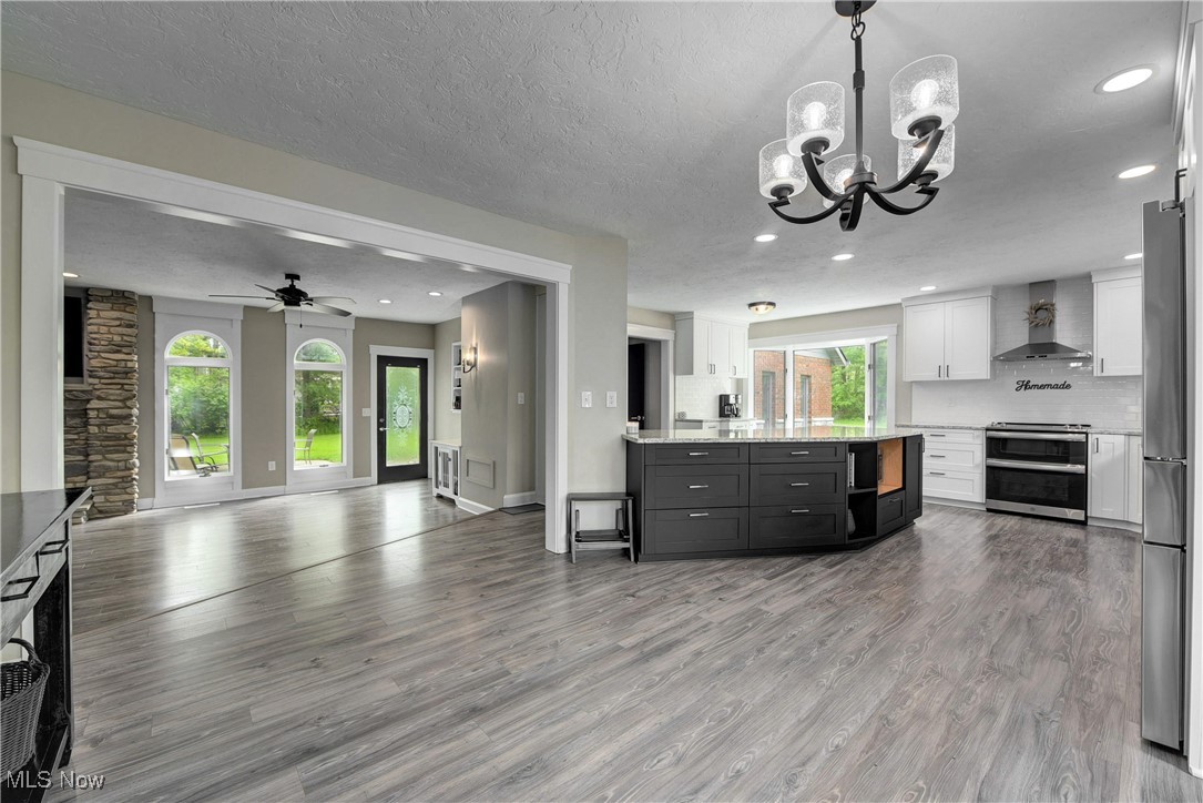 14931 Regency Drive, Strongsville, Ohio image 5